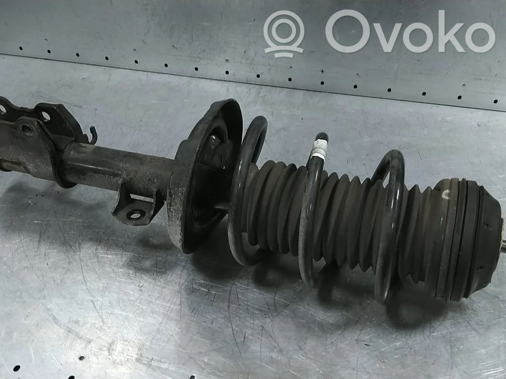 Opel Corsa E Etuiskunvaimennin 