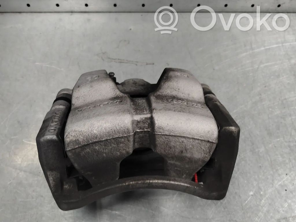 Volvo XC40 Etujarrusatula 