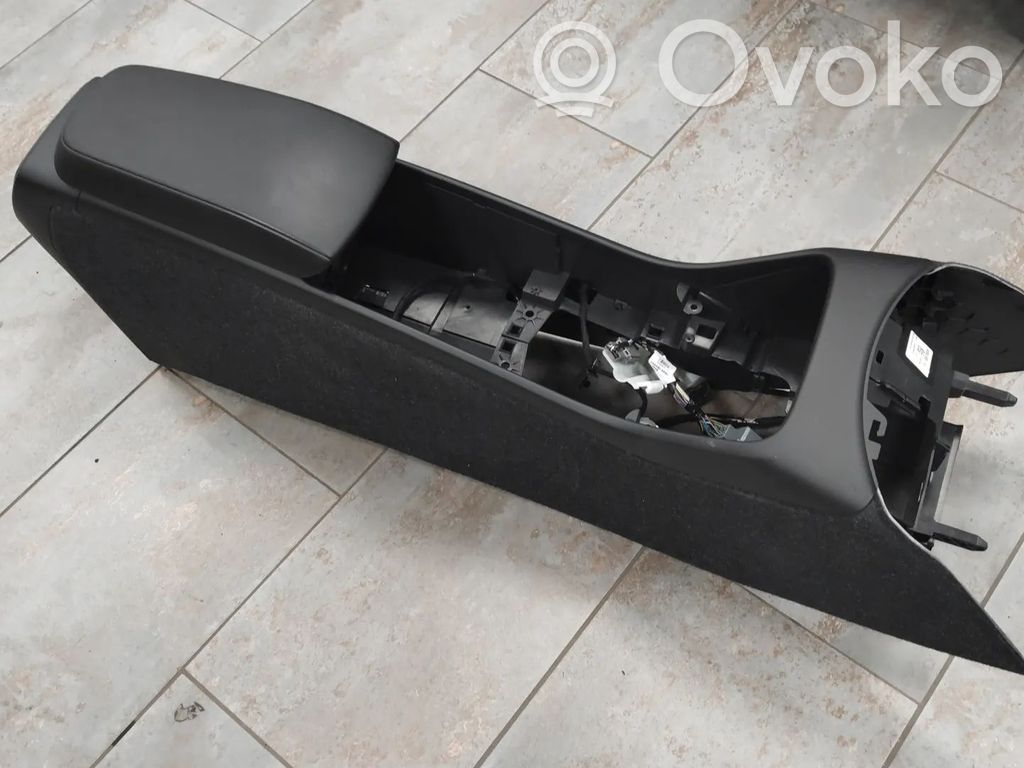 Volvo XC40 Consola central 