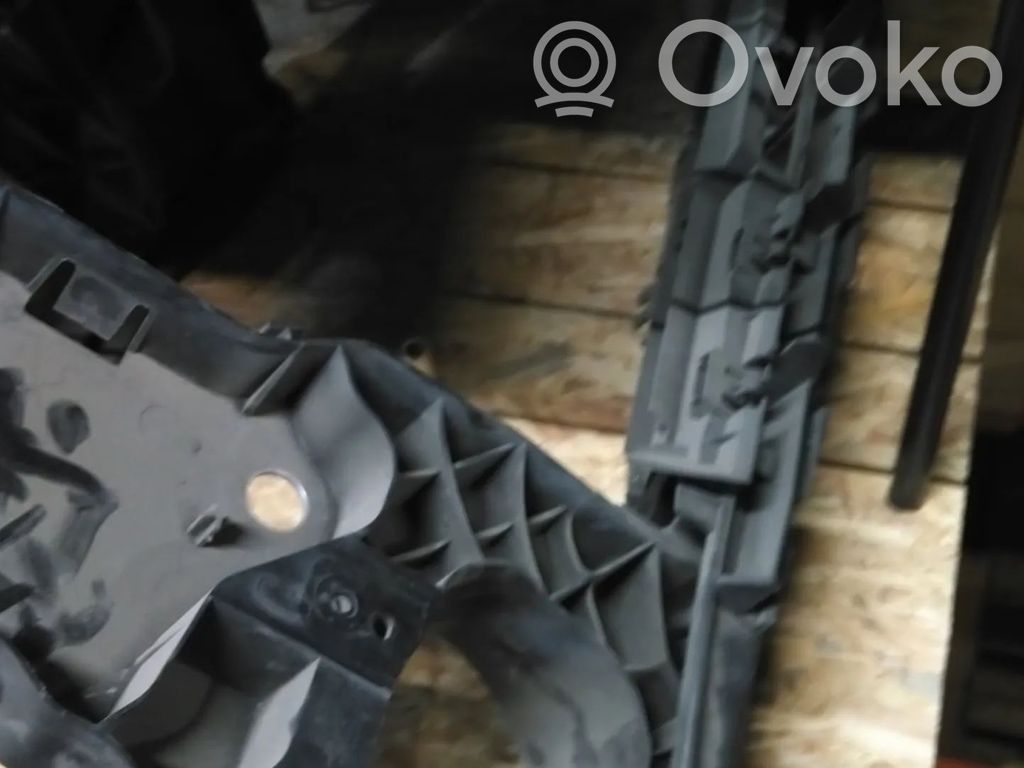 Renault Megane II Pannello di supporto del radiatore