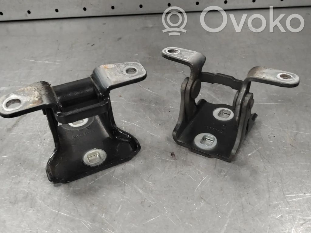 Opel Meriva B Ritinėlių kreiptuvų/ vyrių komplektas 