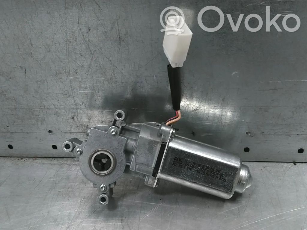 Moottori/käyttölaite   AM51519E61AC