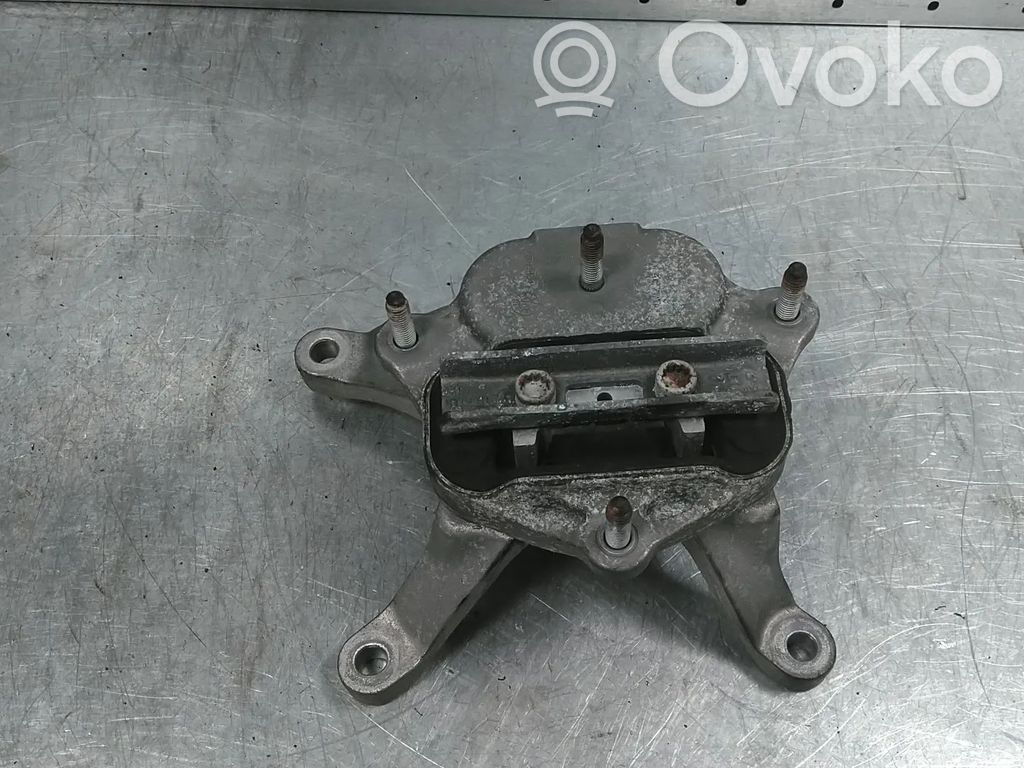 Mocowanie / Uchwyt skrzyni biegów   8W0399118C,8W0399118Q,DLZA,SCE