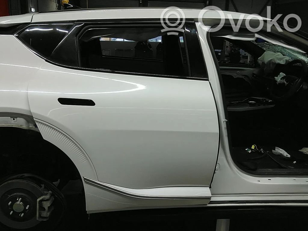 Galinės durys   77004CV000
