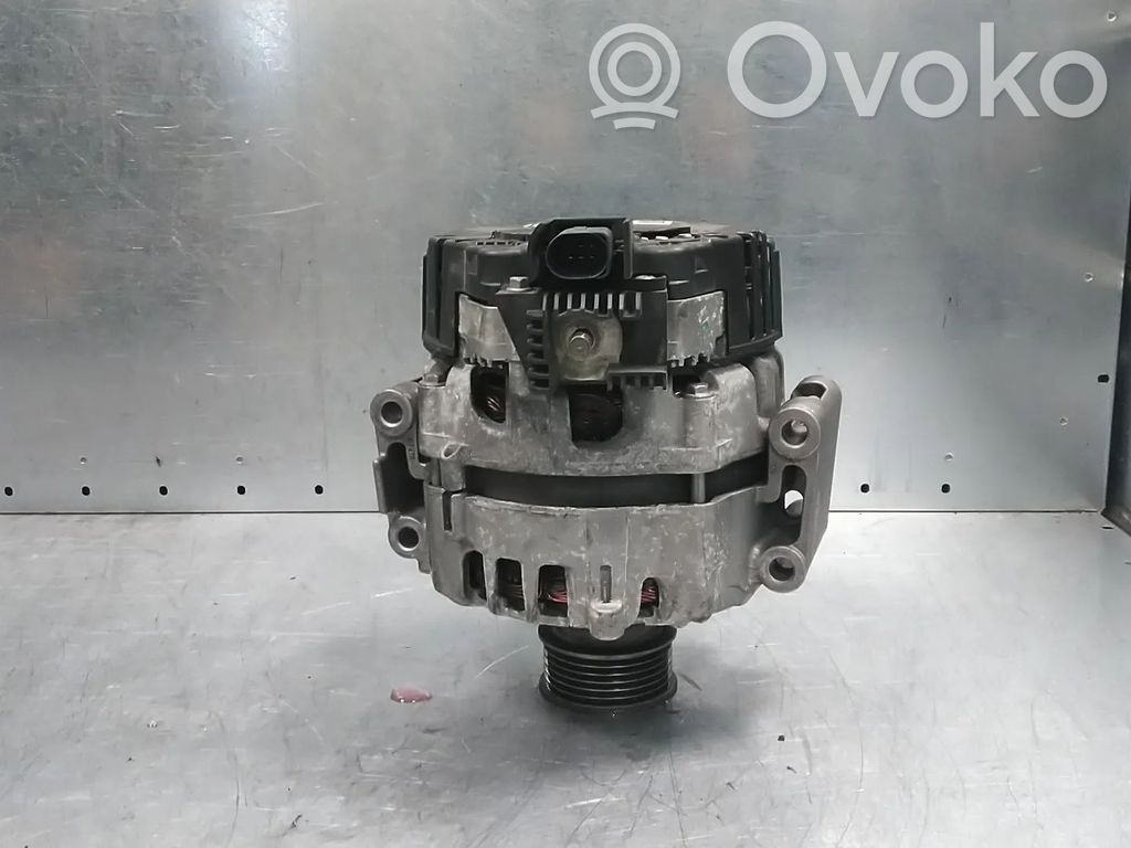 Audi A4 S4 B9 Generatorius 