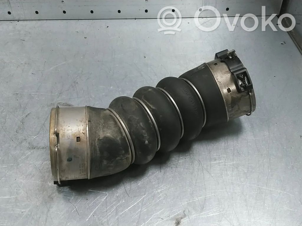 BMW 7 G11 G12 Turbo air intake inlet pipe/hose 