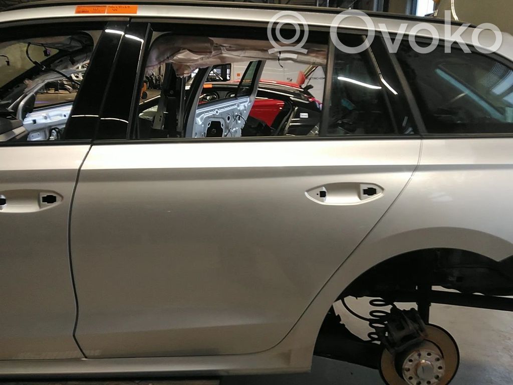 Skoda Octavia Mk4 Puerta trasera 