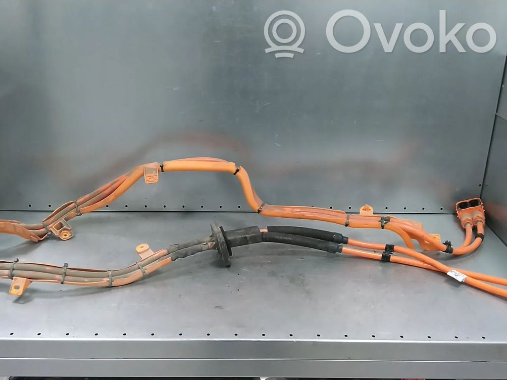 Kabel wysokiego napięcia   61129384231,938423103