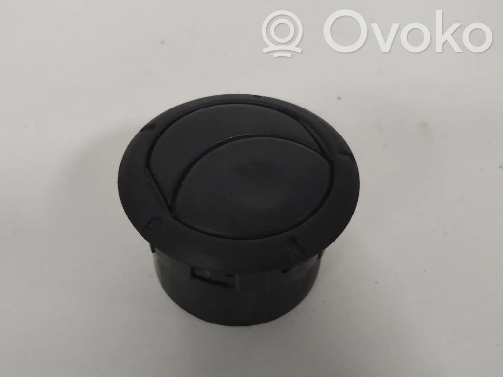 Opel Movano B Boczna kratka nawiewu deski rozdzielczej 