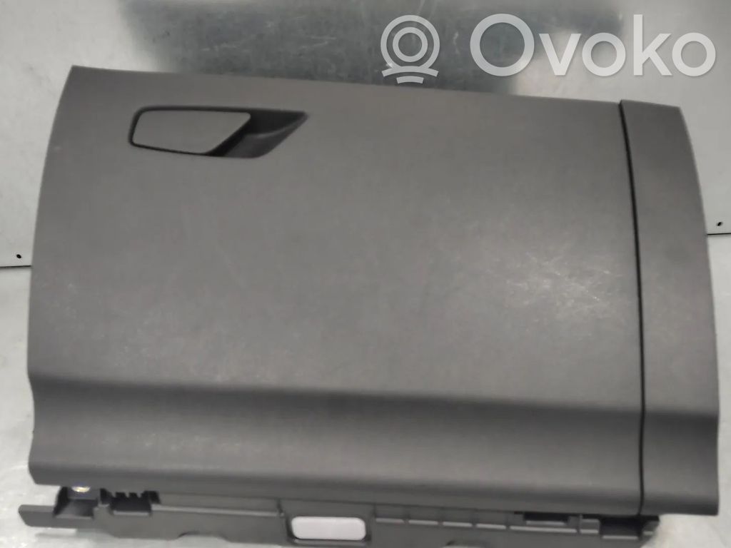 Skoda Octavia Mk4 Juego guantera 