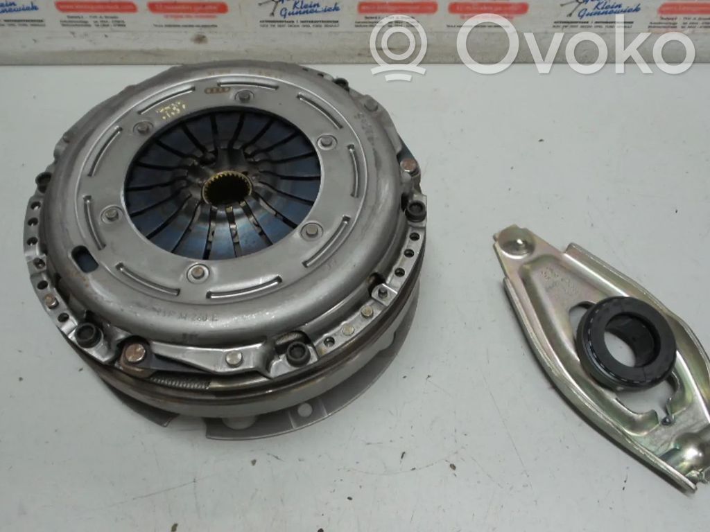 Audi A5 8T 8F Volant moteur 
