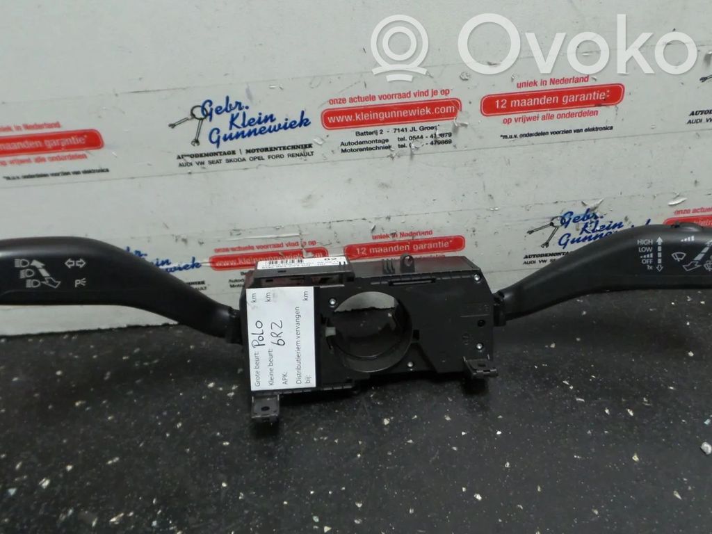 Skoda Fabia Mk2 (5J) Leva/interruttore dell’indicatore di direzione e tergicristallo 