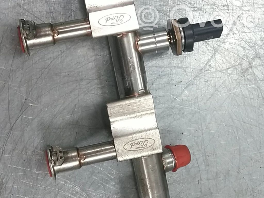 Ford Focus Fuel main line pipe 