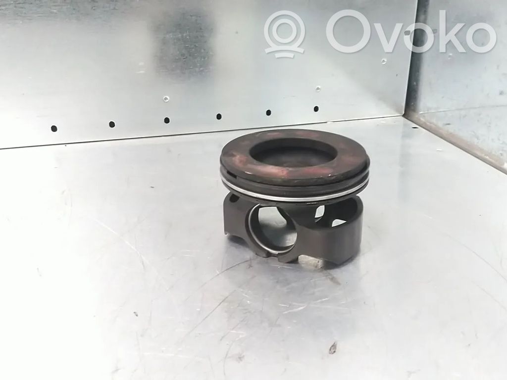 Renault Master III Pistón 