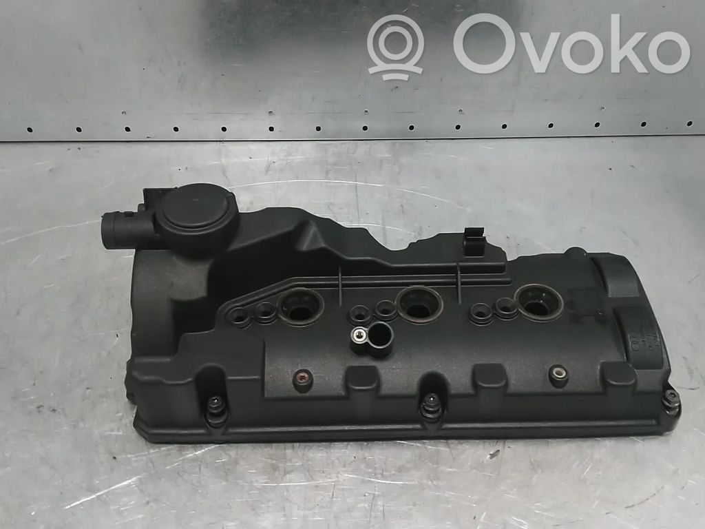 Audi A4 S4 B8 8K Pokrywa zaworów 