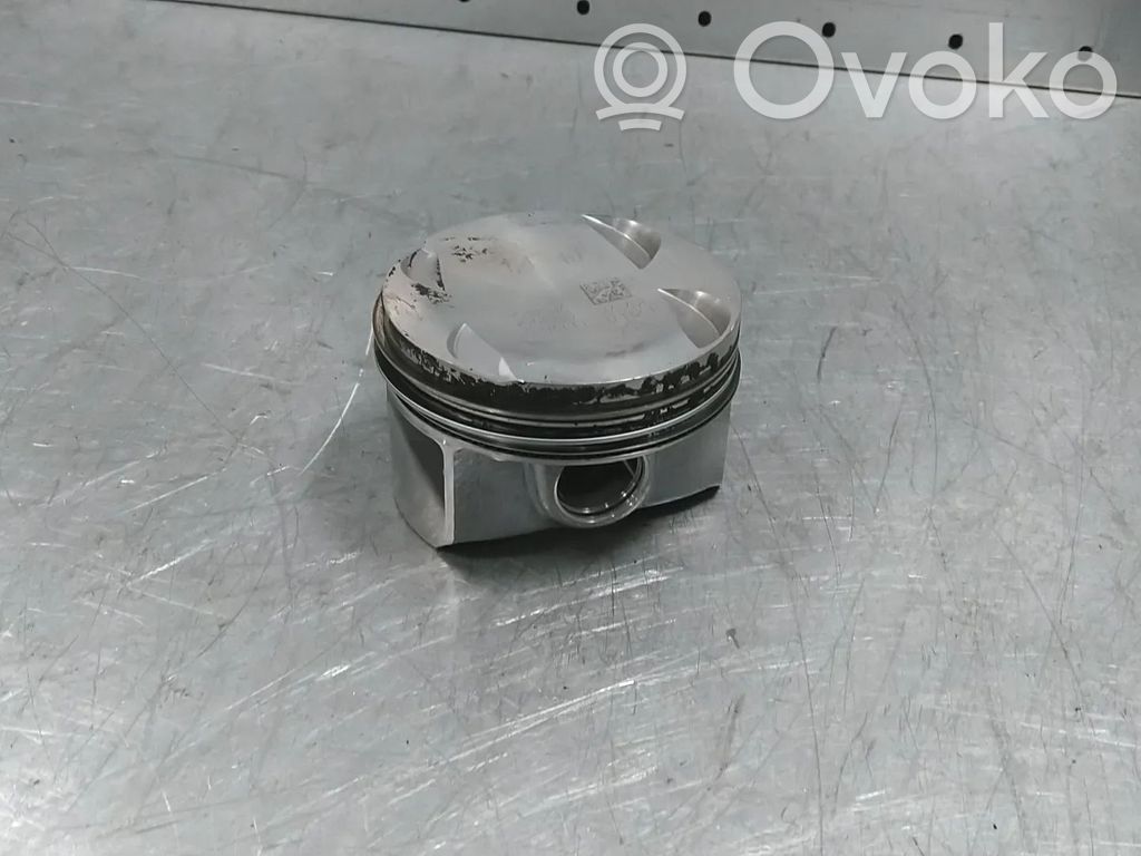 Volkswagen Polo V 6R Mäntä 