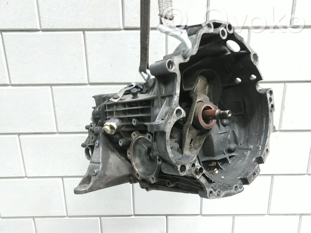 Audi A4 S4 B5 8D Manualna 5-biegowa skrzynia biegów 