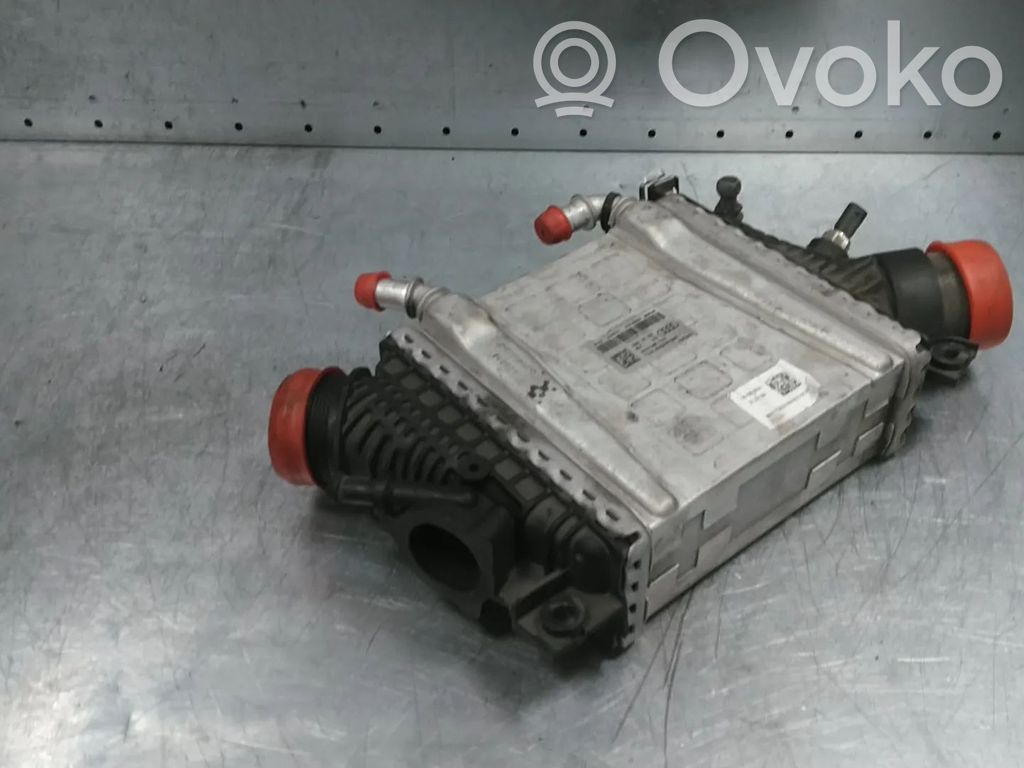 Audi A4 S4 B9 Interkūlerio radiatorius 