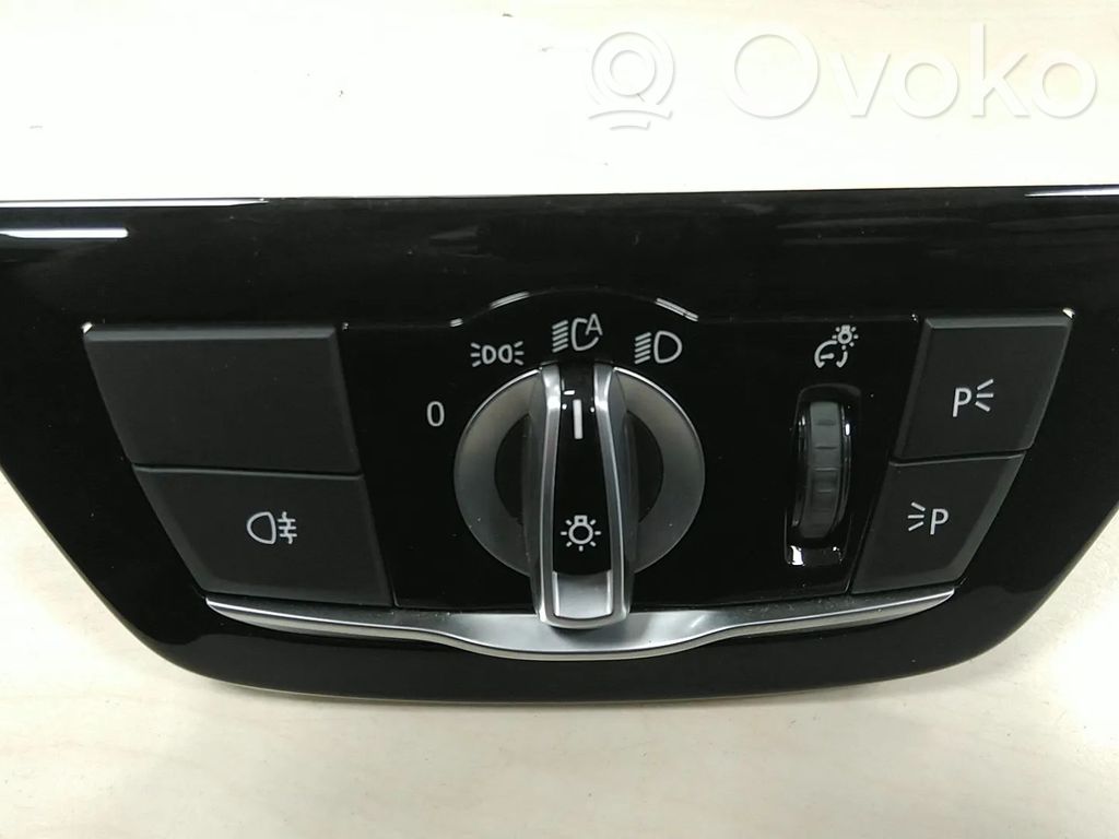 BMW 5 G30 G31 G38 Kita salono detalė 