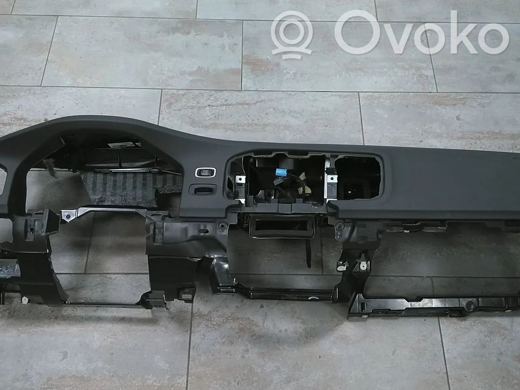 Volvo V60 Panelė 