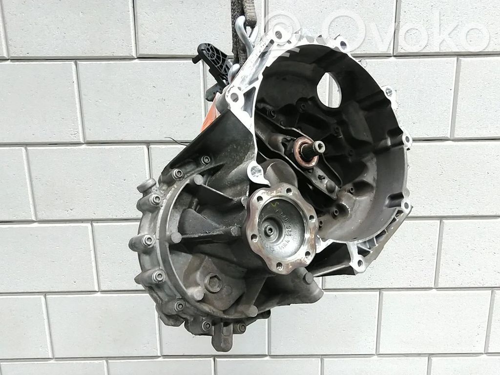 Volkswagen Golf VII Cutie viteze manuală cu 5 trepte 