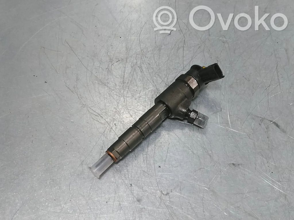 Peugeot 308 Fuel injector 