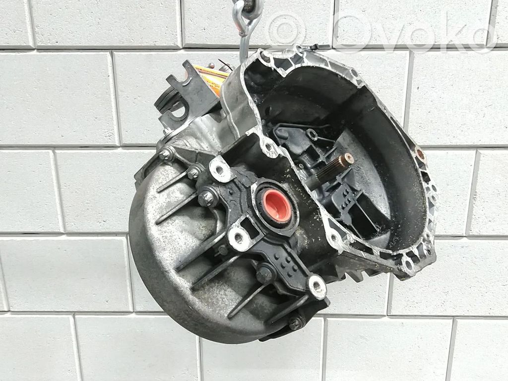Opel Astra J Scatola del cambio manuale a 5 velocità 