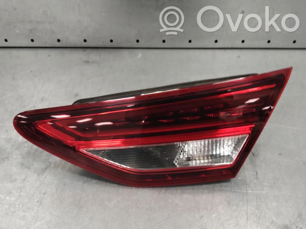 Seat Leon (5F) Galinis žibintas kėbule 