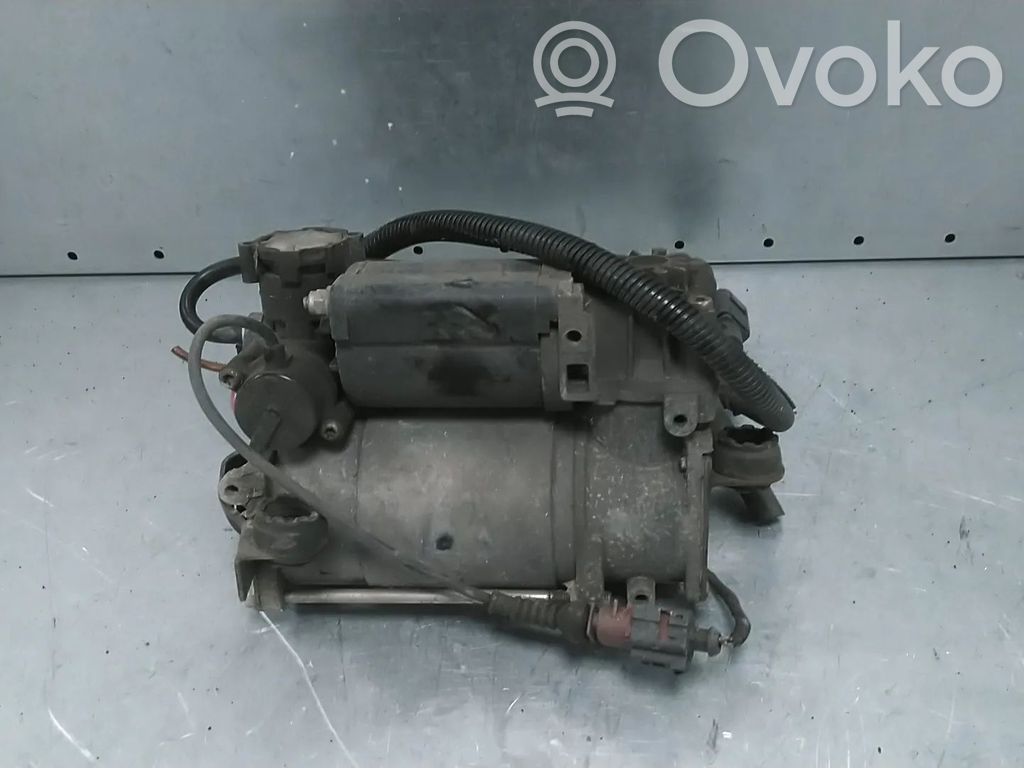 Audi A8 S8 D3 4E Pneimatiskās piekares kompresors 