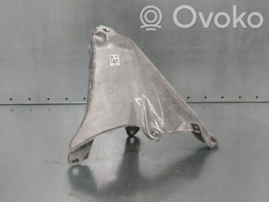 Engine mount bracket   4KE199307M