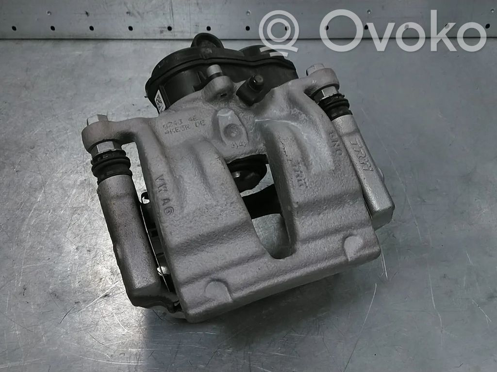 Audi e-tron Задний суппорт 
