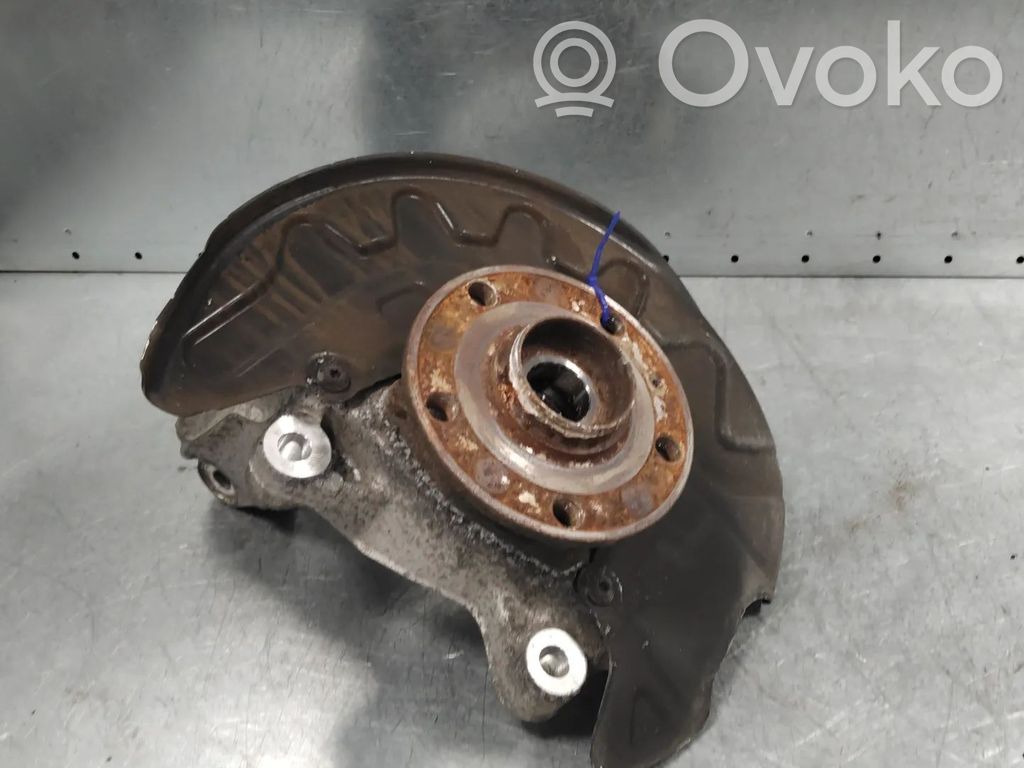 Volkswagen PASSAT B8 Fuso a snodo con mozzo ruota anteriore 