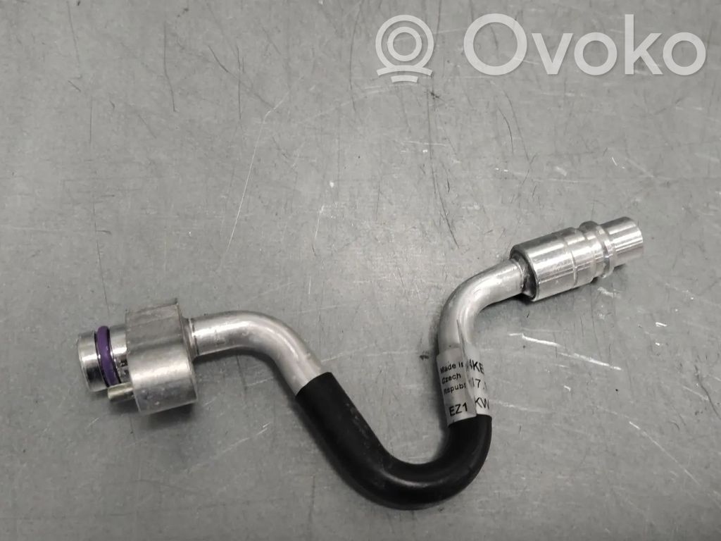 Tuyau de climatisation   4KE816750B