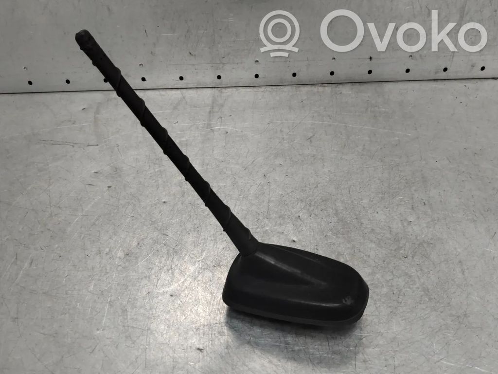 Volkswagen Polo VI Antenă radio 