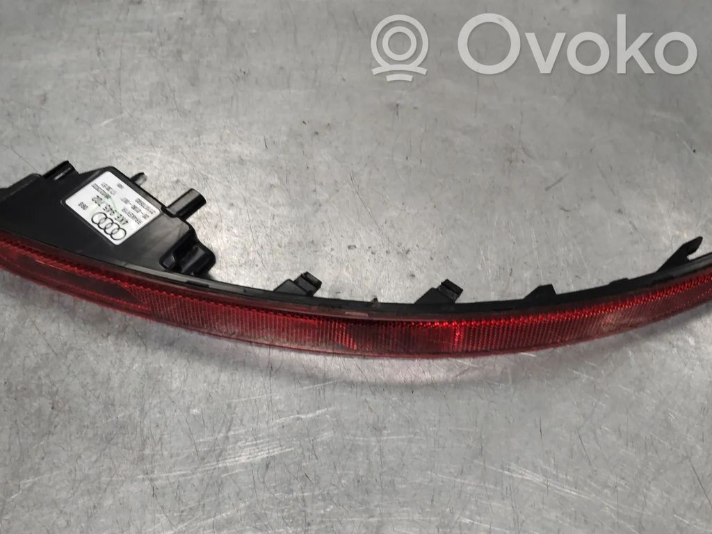 Audi e-tron Rear tail light reflector 