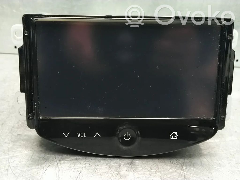 Opel Corsa E Radio/CD/DVD/GPS head unit 