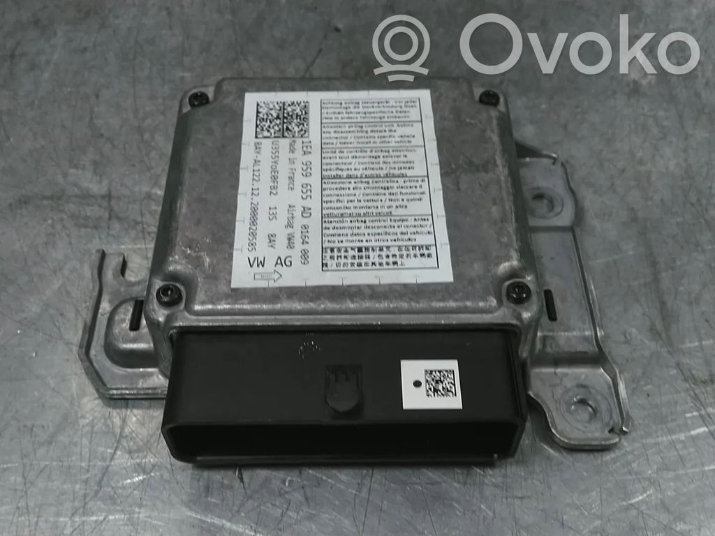 Skoda Octavia Mk4 Airbag control unit/module 