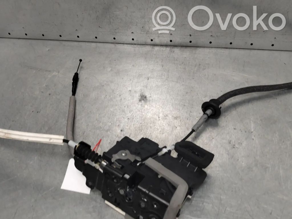 Audi e-tron Front door lock 