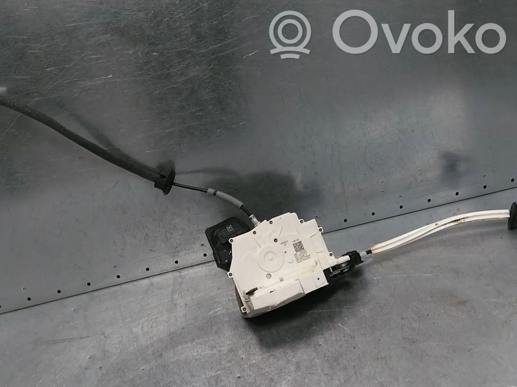 Audi e-tron Front door lock 