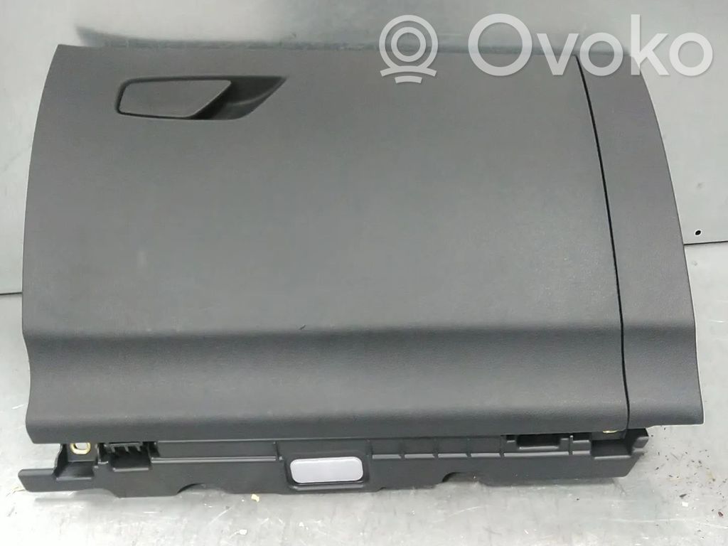 Skoda Octavia Mk4 Juego guantera 
