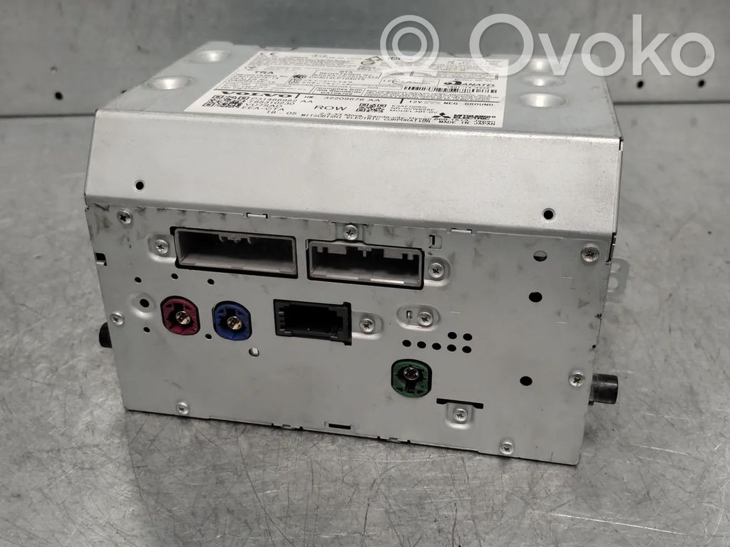 Head unit multimedia control   31466982,36011649