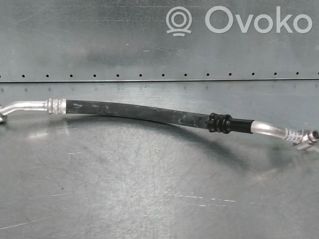 Audi e-tron Ilmastointilaitteen putki (A/C) 