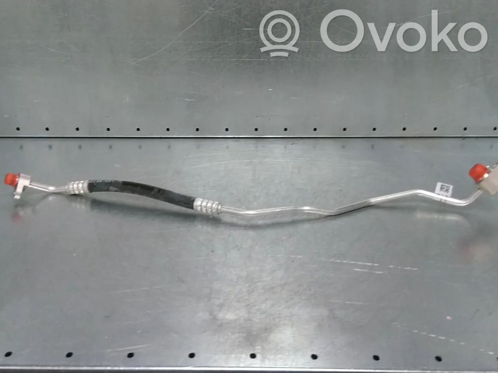 Audi e-tron Ilmastointilaitteen putki (A/C) 