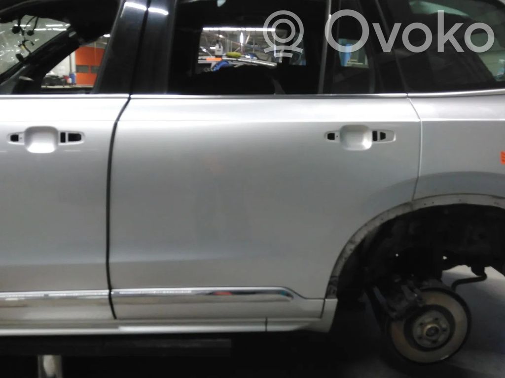 Volvo XC90 Galinės durys 