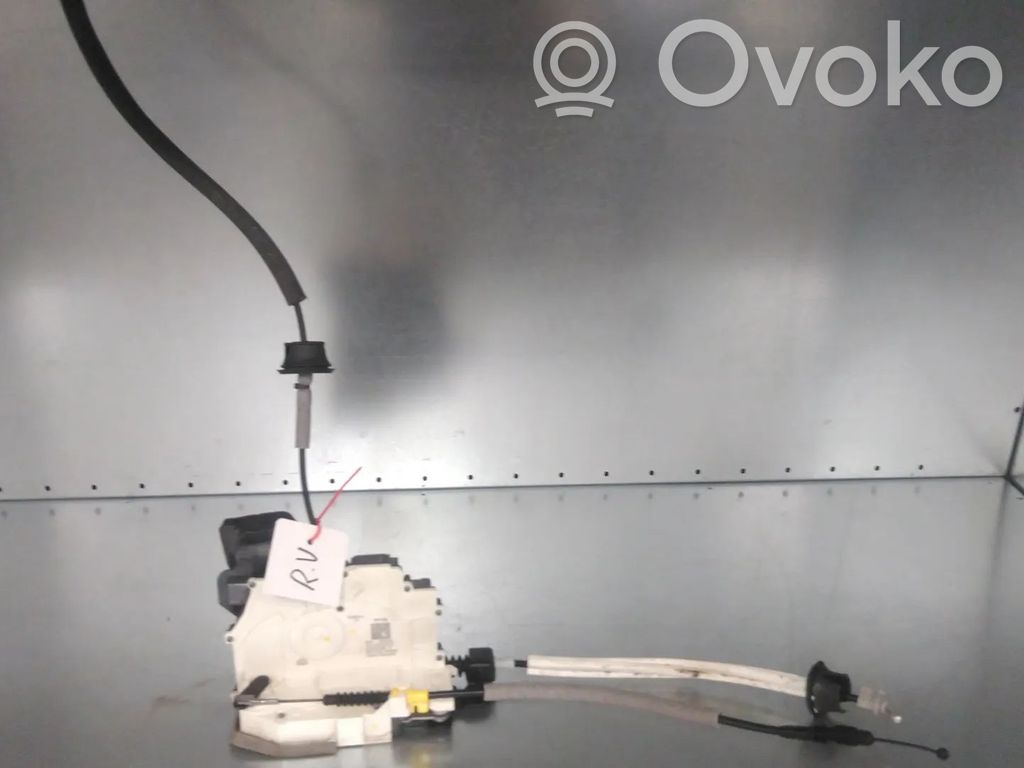 Audi e-tron Front door lock 