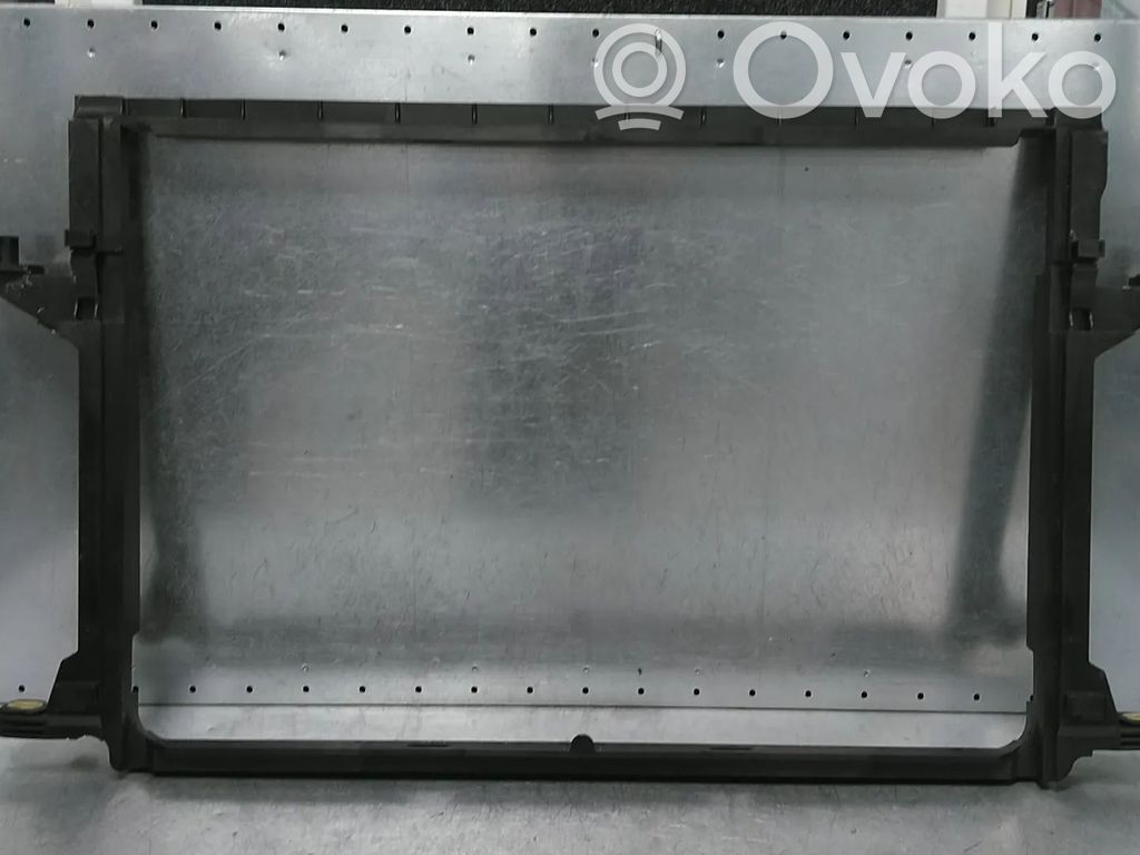 Audi e-tron Radiatoru panelis 