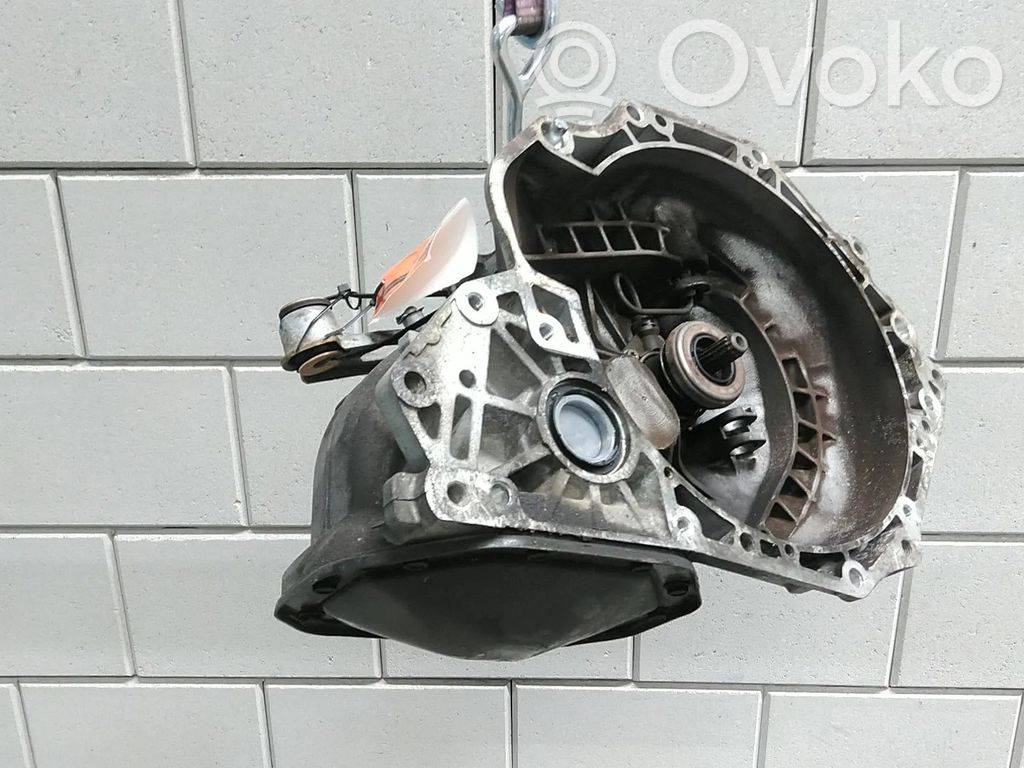 Opel Corsa D Manual 5 speed gearbox 