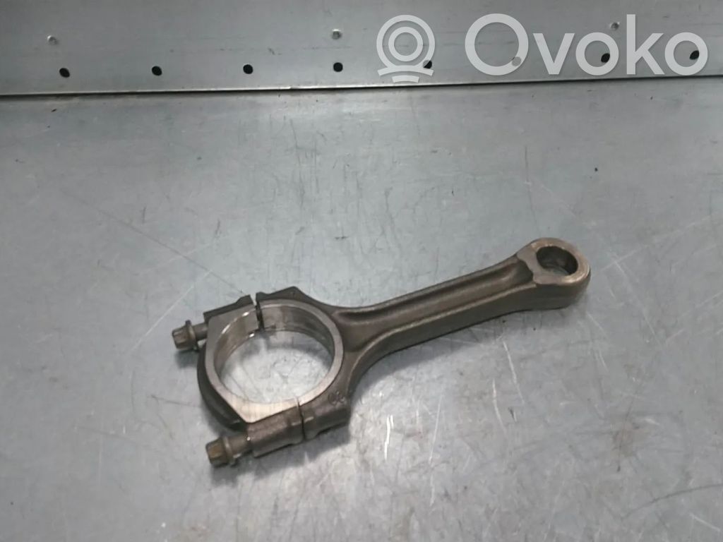Opel Astra J Connecting rod/conrod 