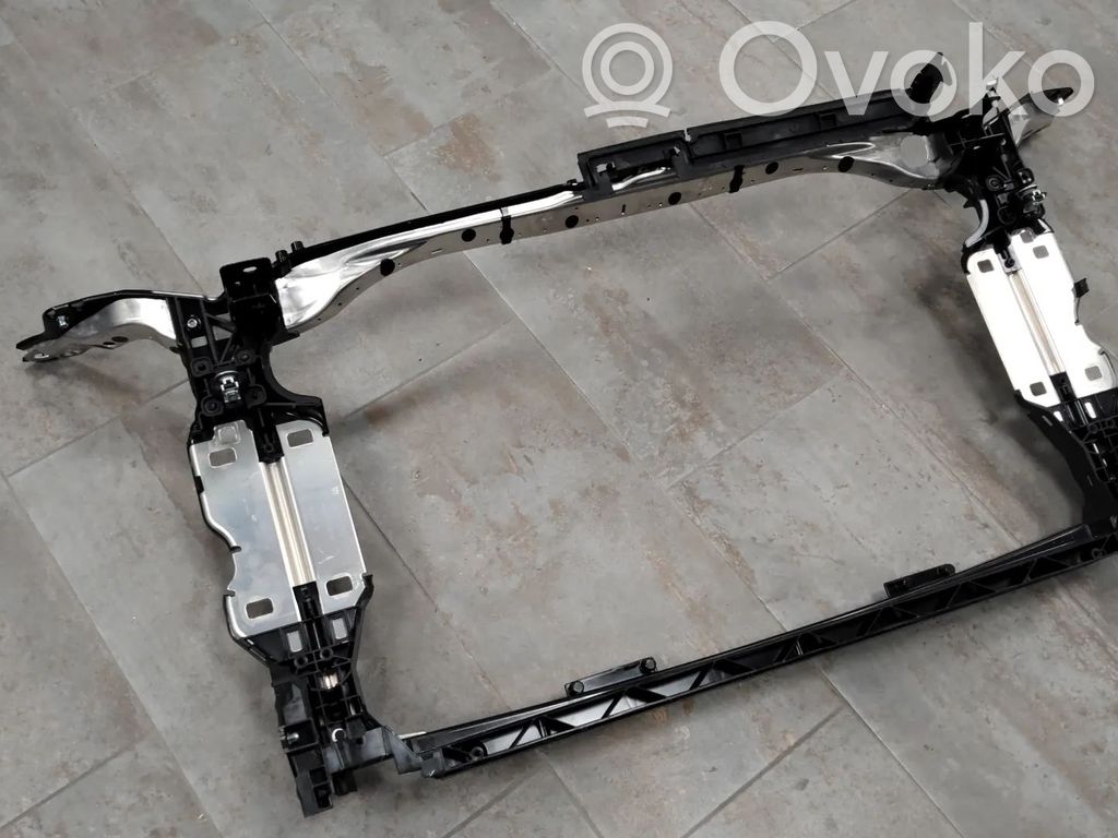 Audi A5 Radiatoru panelis 