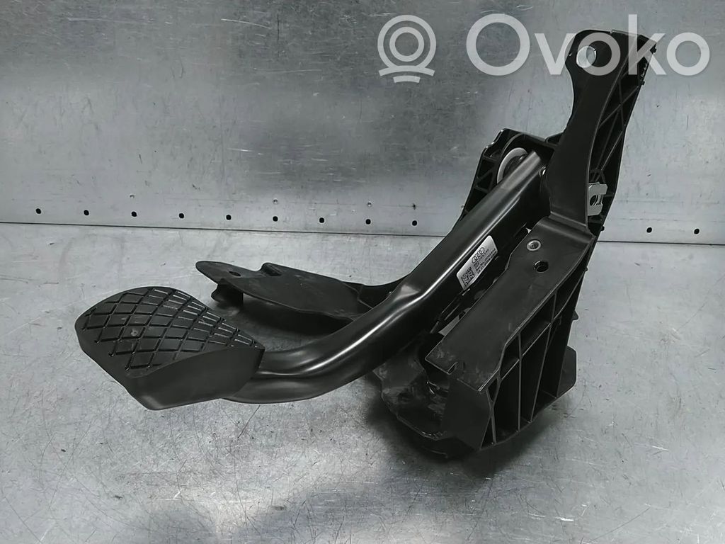 Audi A5 Jarrupoljin 